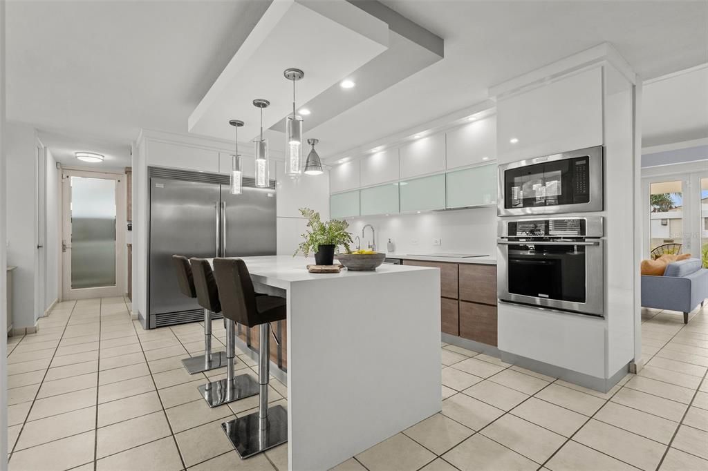 For Sale: $1,970,000 (4 beds, 3 baths, 4000 Square Feet)