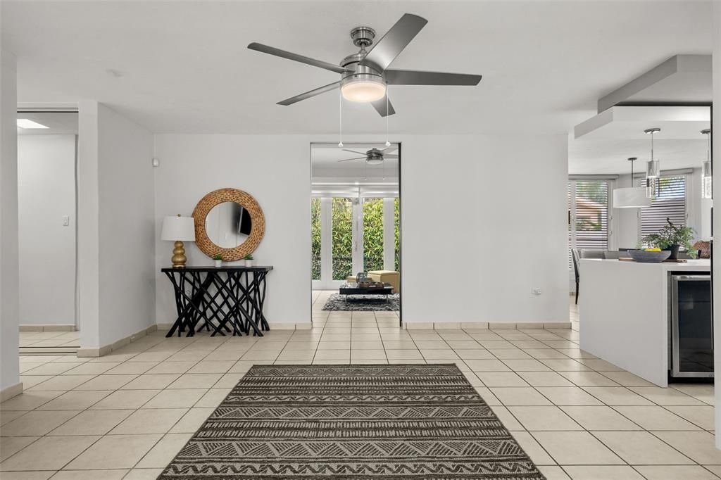 For Sale: $1,970,000 (4 beds, 3 baths, 4000 Square Feet)