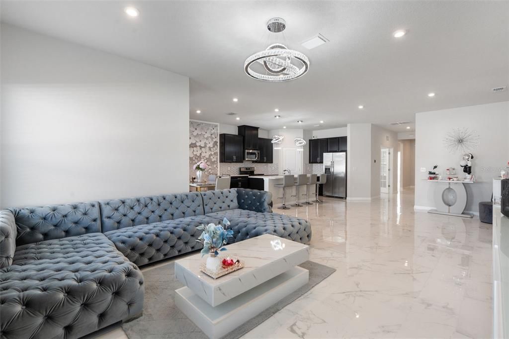 На продажу: $445,000 (3 спален, 2 ванн, 2017 Квадратных фут)