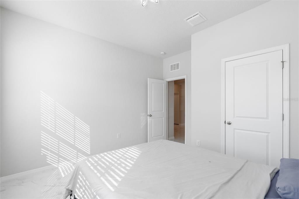 На продажу: $445,000 (3 спален, 2 ванн, 2017 Квадратных фут)