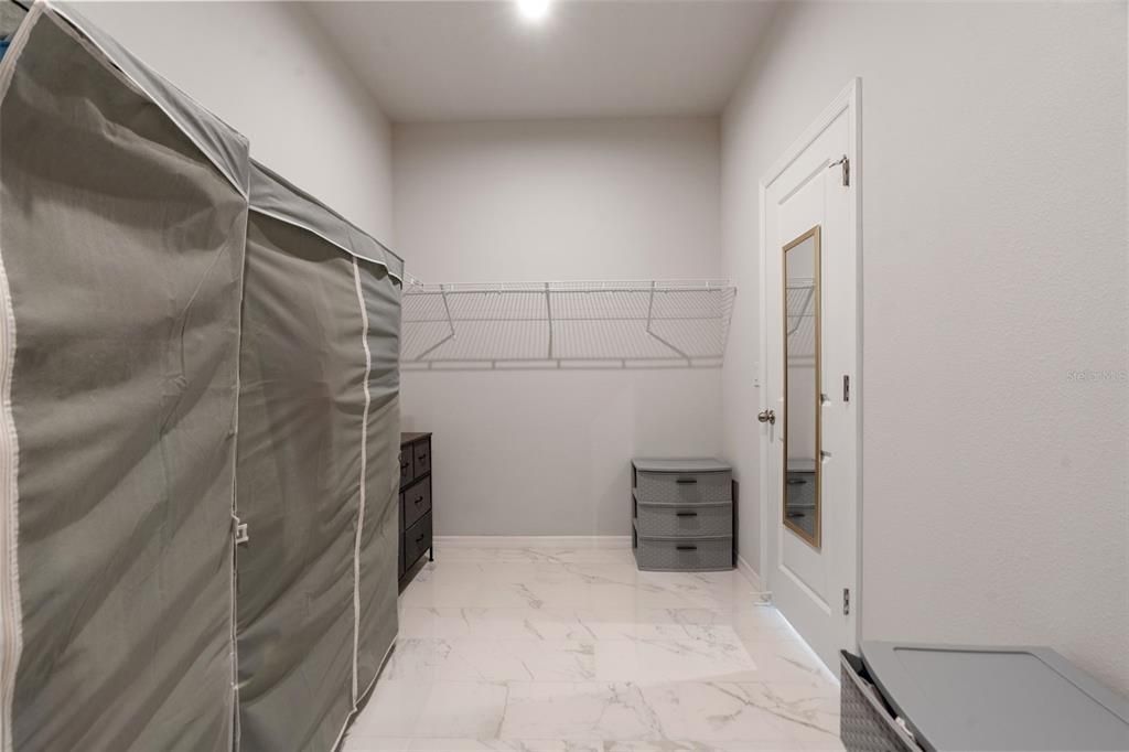 На продажу: $445,000 (3 спален, 2 ванн, 2017 Квадратных фут)