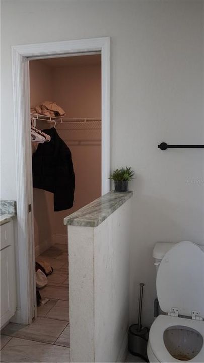 合同活跃: $225,000 (3 贝兹, 2 浴室, 1458 平方英尺)