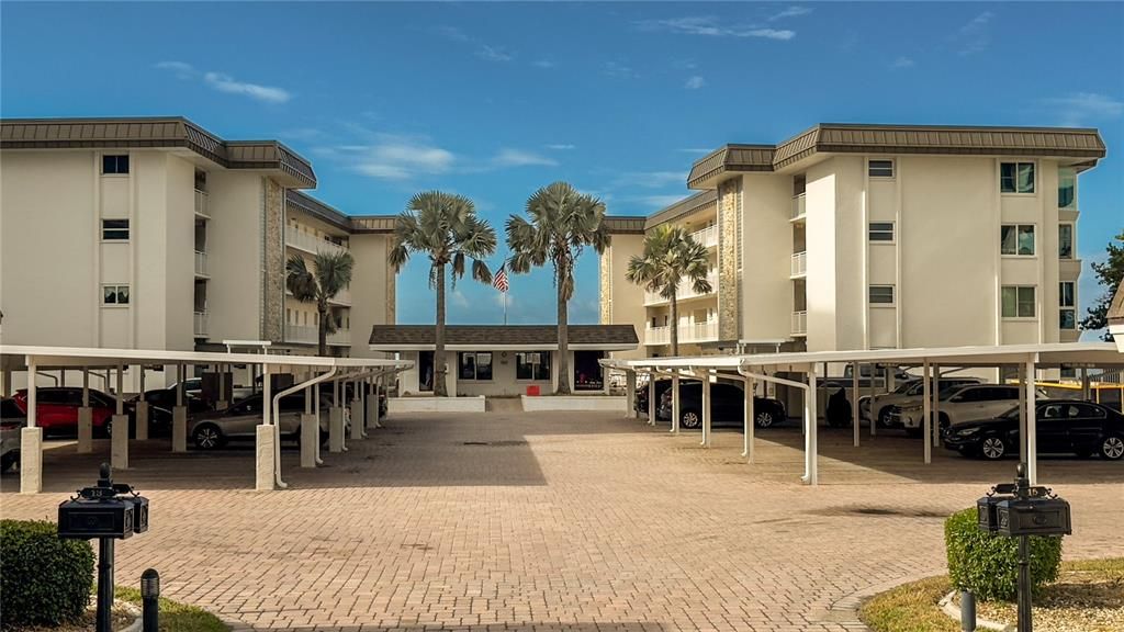 В аренду: $5,500 (2 спален, 2 ванн, 981 Квадратных фут)