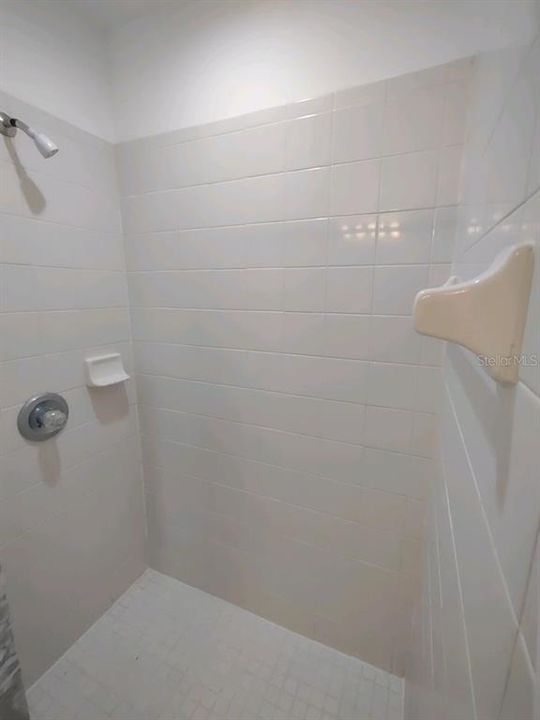 For Rent: $1,800 (3 beds, 2 baths, 1419 Square Feet)