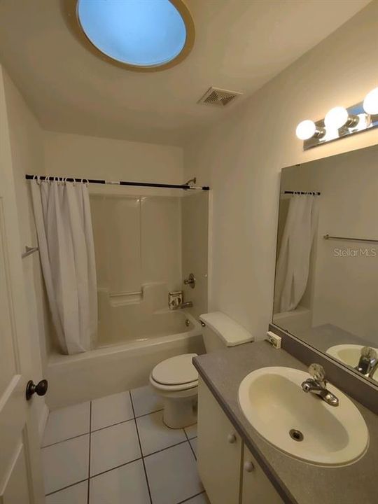 For Rent: $1,800 (3 beds, 2 baths, 1419 Square Feet)