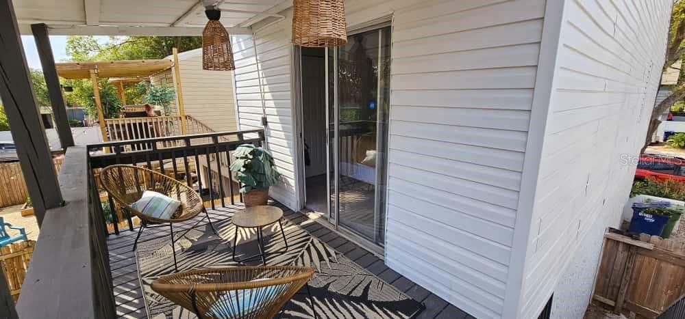 出租: $2,500 (3 贝兹, 1 浴室, 1050 平方英尺)