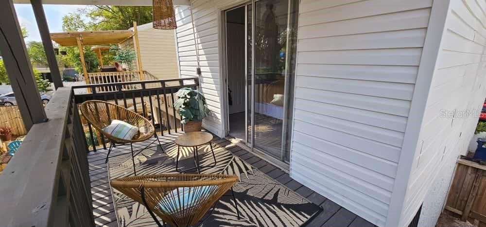 出租: $2,500 (3 贝兹, 1 浴室, 1050 平方英尺)