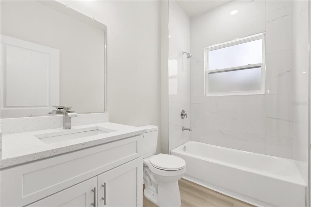 出租: $1,950 (4 贝兹, 2 浴室, 1833 平方英尺)