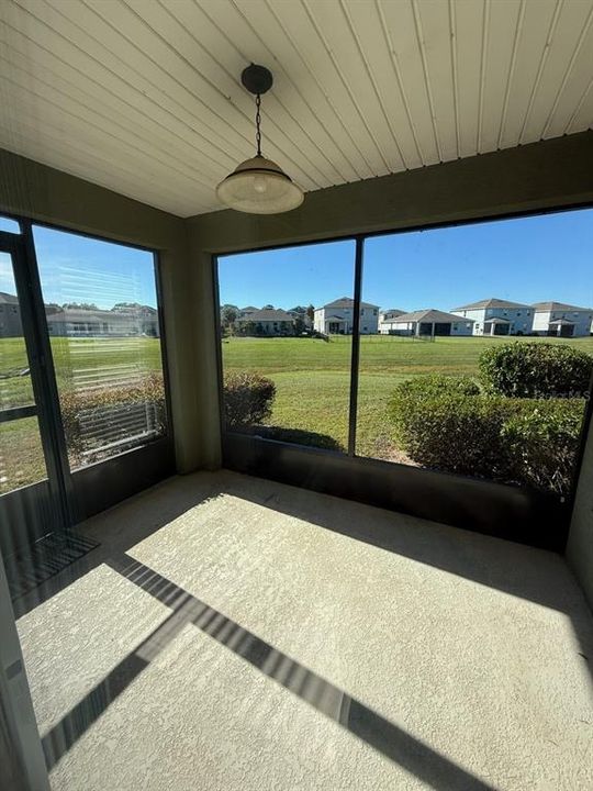 出租: $2,500 (4 贝兹, 2 浴室, 2410 平方英尺)