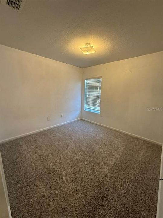 出租: $2,500 (4 贝兹, 2 浴室, 2410 平方英尺)