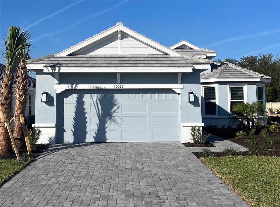 Недавно продано: $713,531 (3 спален, 3 ванн, 2100 Квадратных фут)