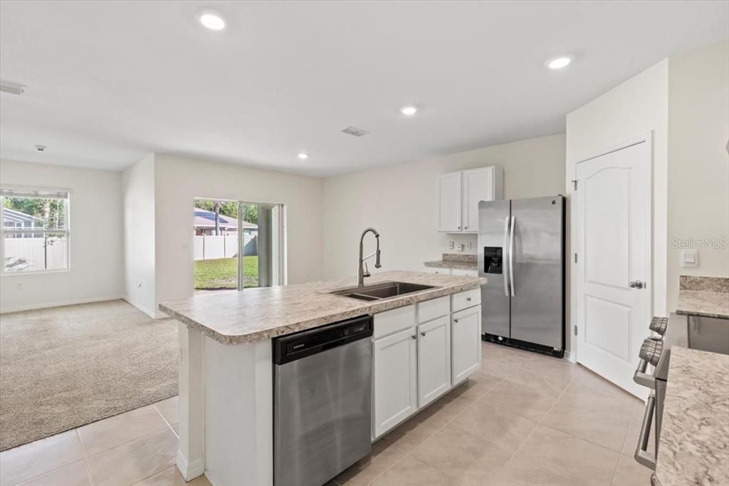 For Sale: $339,900 (4 beds, 2 baths, 1846 Square Feet)