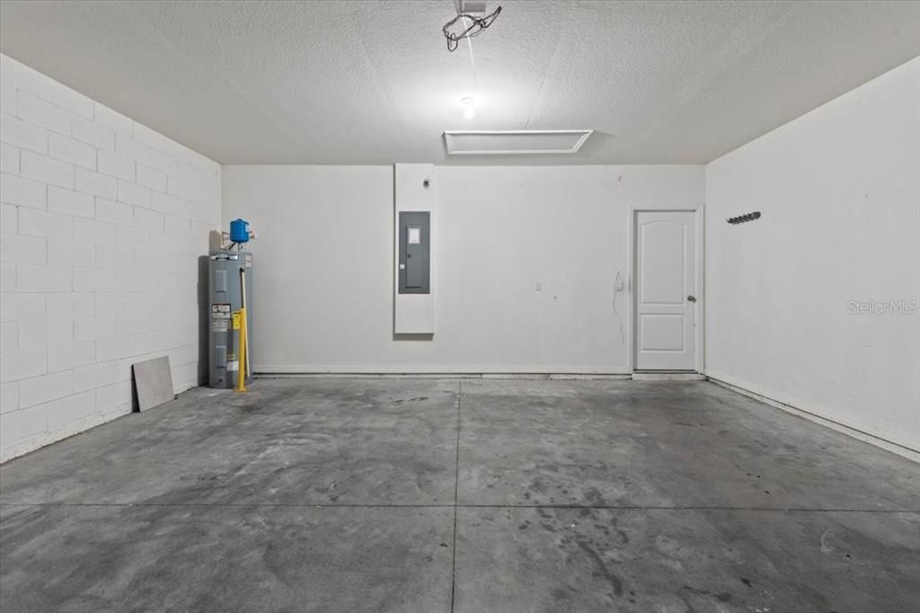 For Sale: $339,900 (4 beds, 2 baths, 1846 Square Feet)