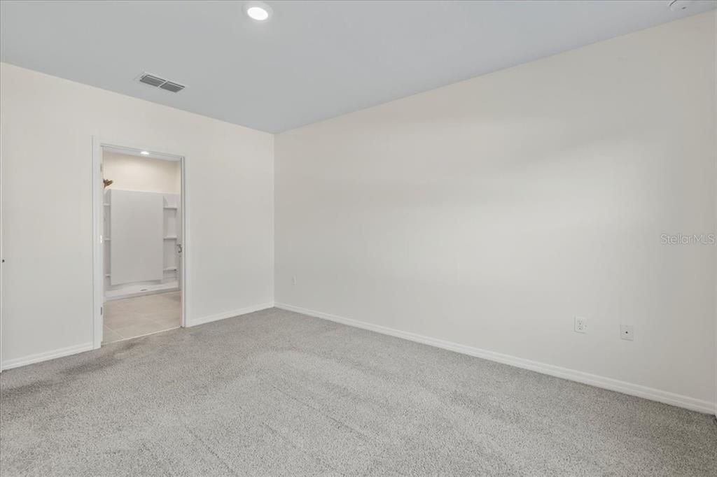 For Sale: $339,900 (4 beds, 2 baths, 1846 Square Feet)