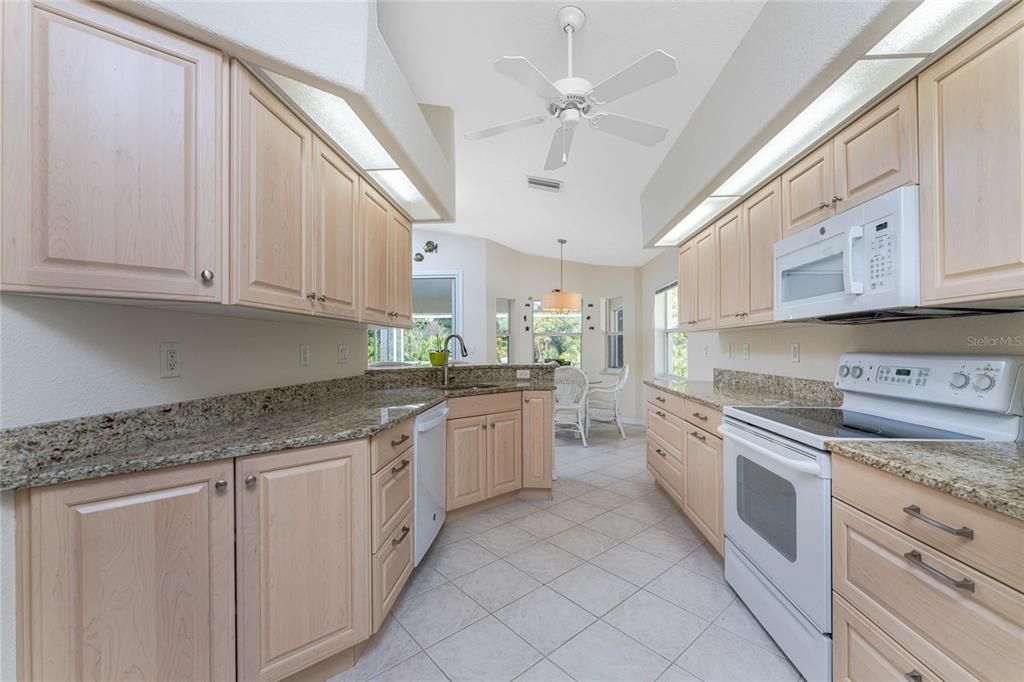 For Sale: $349,500 (3 beds, 2 baths, 1852 Square Feet)