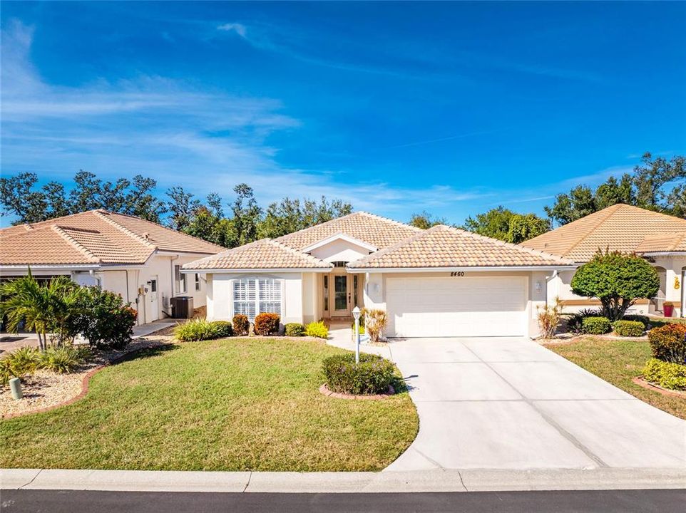 For Sale: $349,500 (3 beds, 2 baths, 1852 Square Feet)