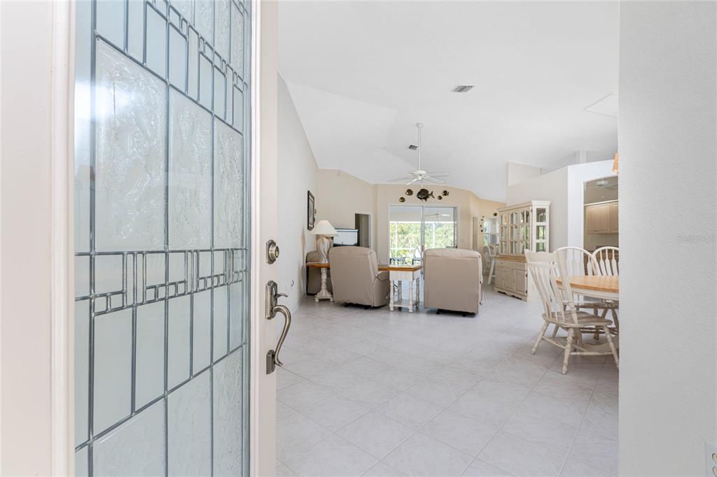 For Sale: $349,500 (3 beds, 2 baths, 1852 Square Feet)