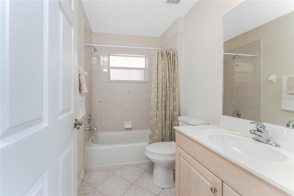 For Sale: $349,500 (3 beds, 2 baths, 1852 Square Feet)