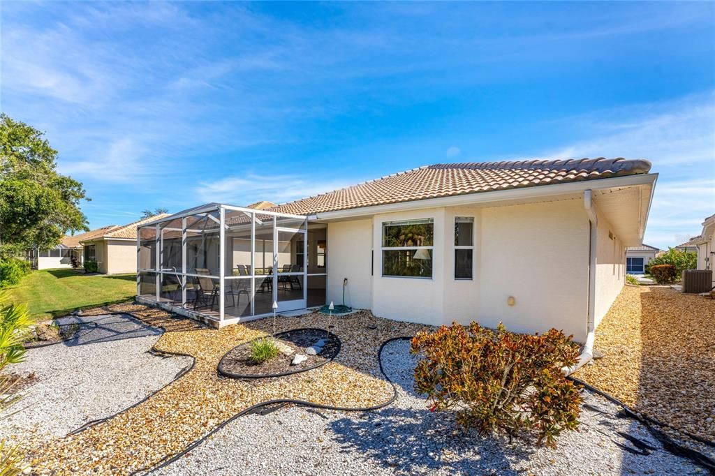 For Sale: $349,500 (3 beds, 2 baths, 1852 Square Feet)