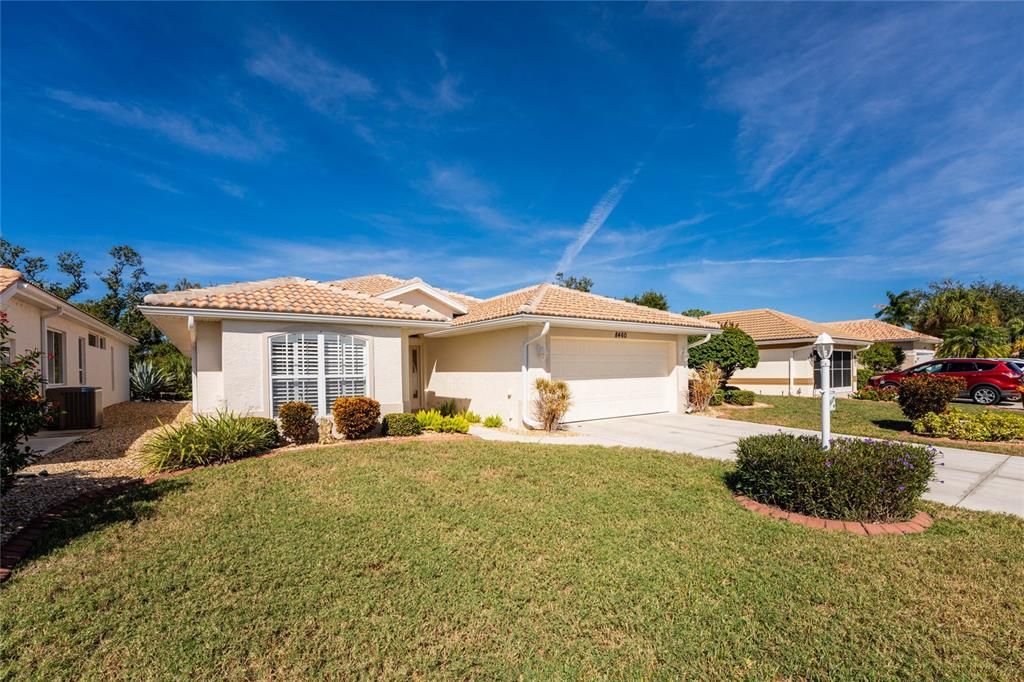 For Sale: $349,500 (3 beds, 2 baths, 1852 Square Feet)