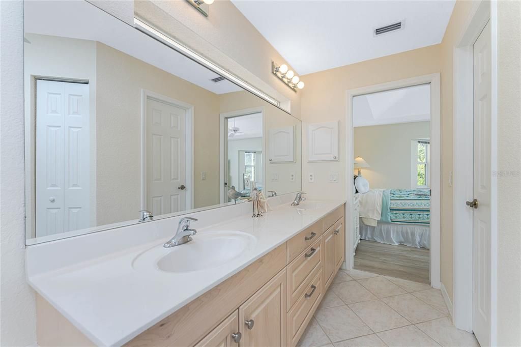 For Sale: $349,500 (3 beds, 2 baths, 1852 Square Feet)