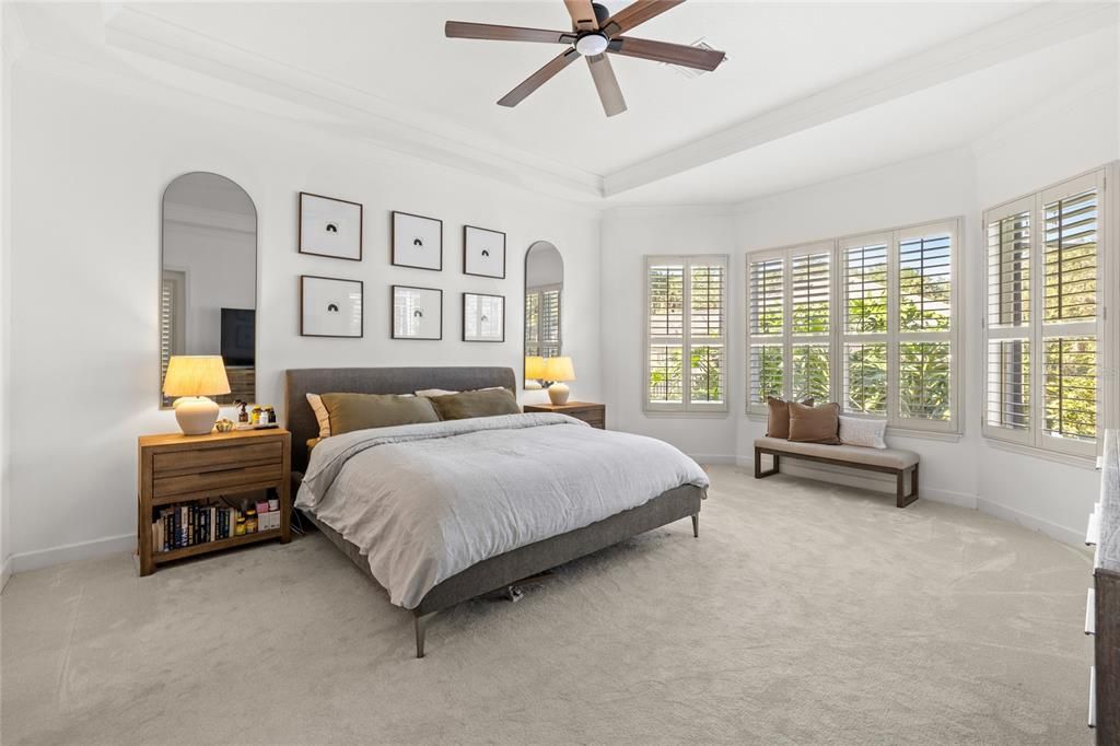 合同活跃: $829,000 (3 贝兹, 3 浴室, 2866 平方英尺)