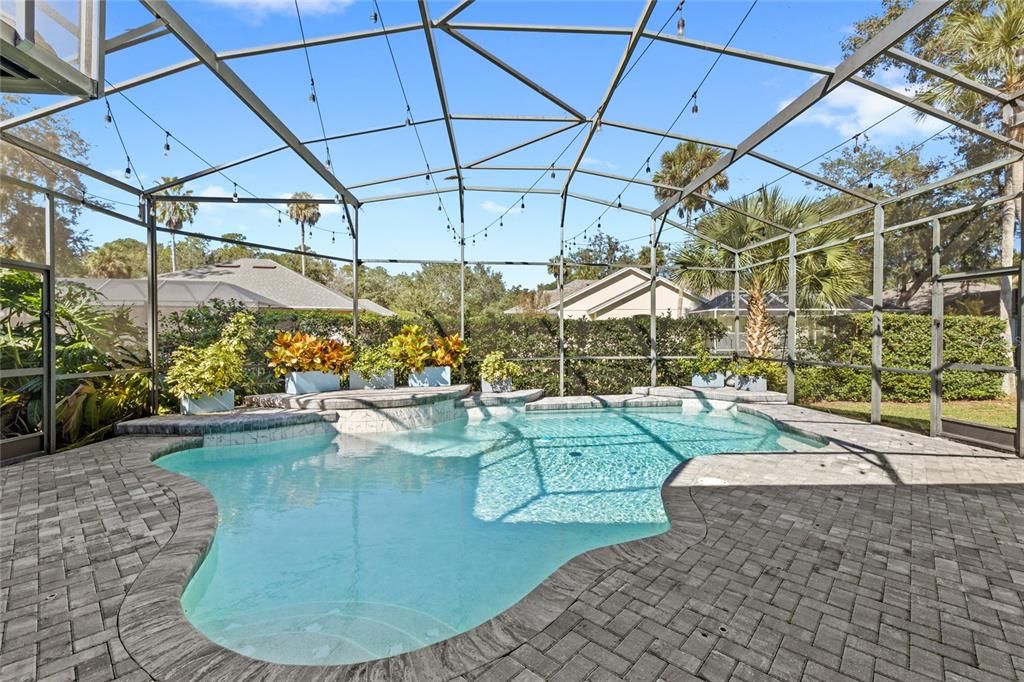 合同活跃: $829,000 (3 贝兹, 3 浴室, 2866 平方英尺)