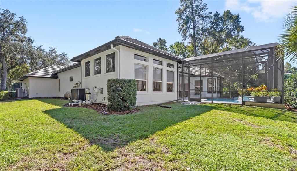 合同活跃: $829,000 (3 贝兹, 3 浴室, 2866 平方英尺)