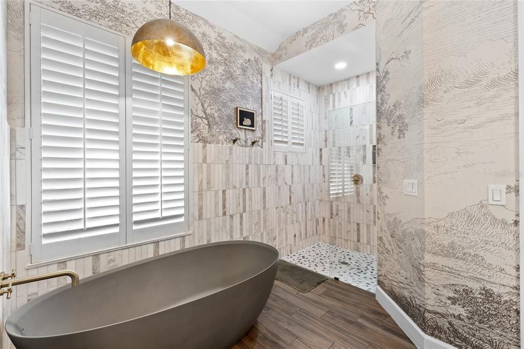 合同活跃: $829,000 (3 贝兹, 3 浴室, 2866 平方英尺)