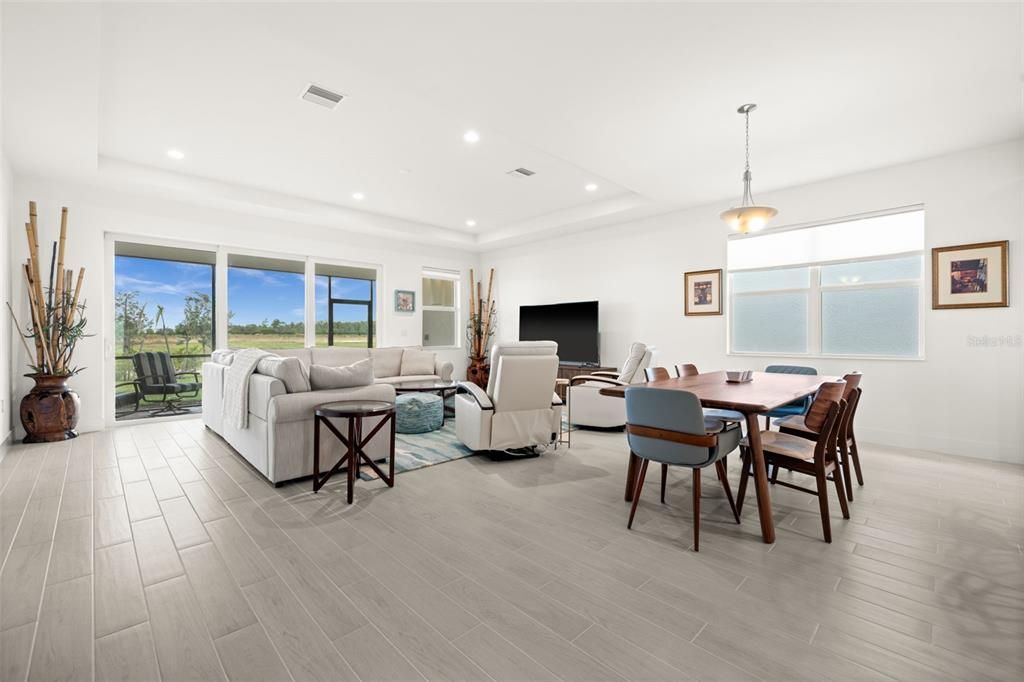 待售: $545,000 (3 贝兹, 2 浴室, 2272 平方英尺)