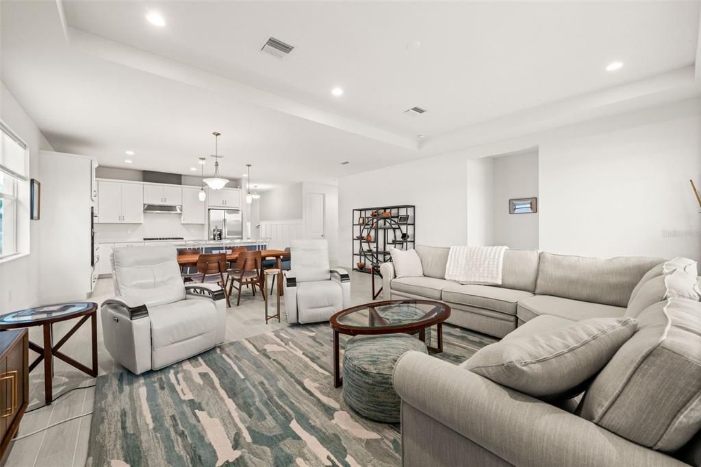 待售: $545,000 (3 贝兹, 2 浴室, 2272 平方英尺)