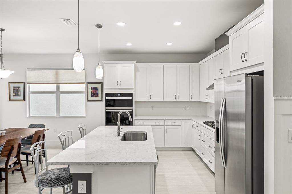 待售: $545,000 (3 贝兹, 2 浴室, 2272 平方英尺)