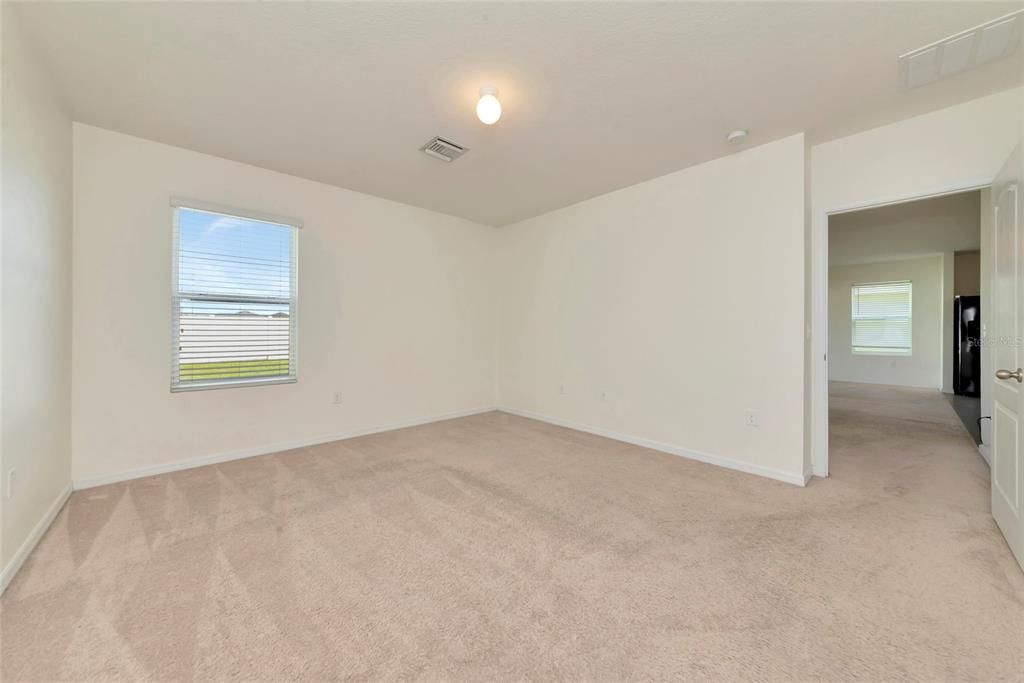 For Rent: $2,695 (3 beds, 2 baths, 1672 Square Feet)