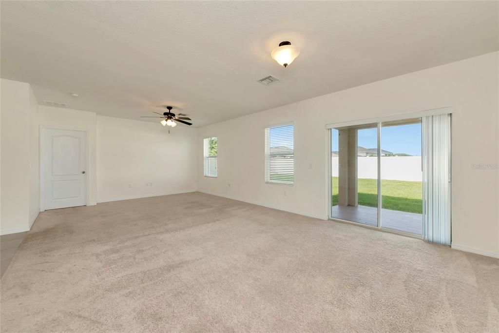 For Rent: $2,695 (3 beds, 2 baths, 1672 Square Feet)