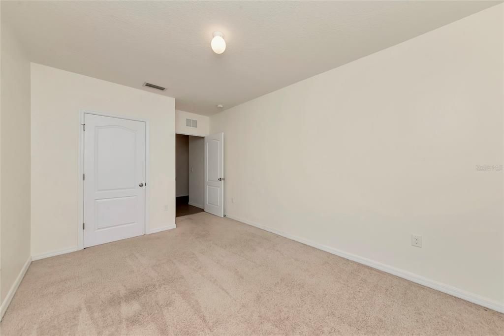 For Rent: $2,695 (3 beds, 2 baths, 1672 Square Feet)