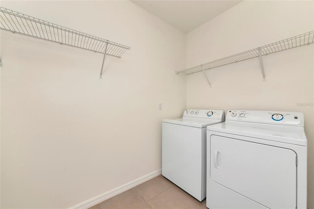 For Rent: $2,695 (3 beds, 2 baths, 1672 Square Feet)