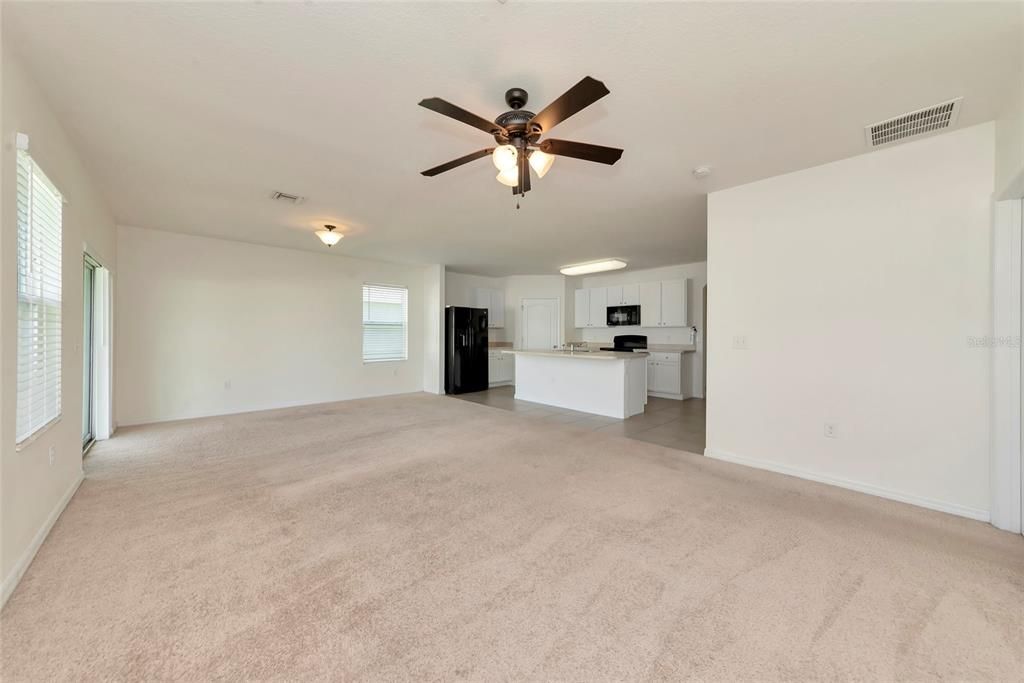 For Rent: $2,695 (3 beds, 2 baths, 1672 Square Feet)