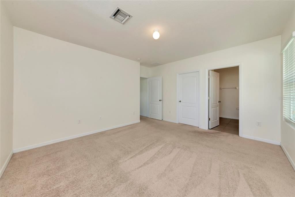 For Rent: $2,695 (3 beds, 2 baths, 1672 Square Feet)