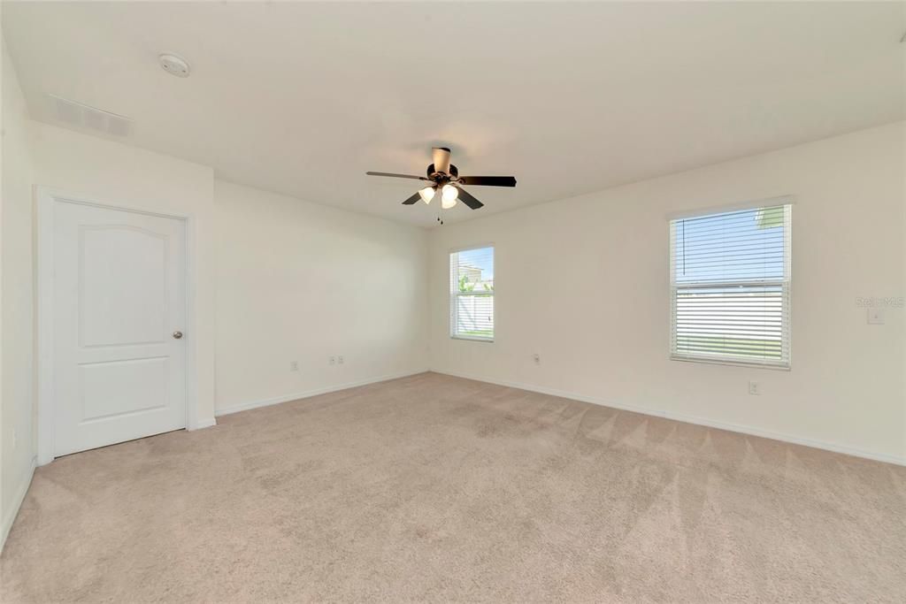 For Rent: $2,695 (3 beds, 2 baths, 1672 Square Feet)