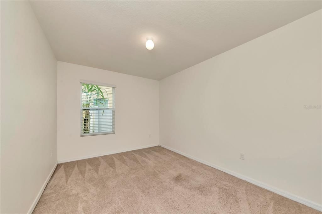 For Rent: $2,695 (3 beds, 2 baths, 1672 Square Feet)