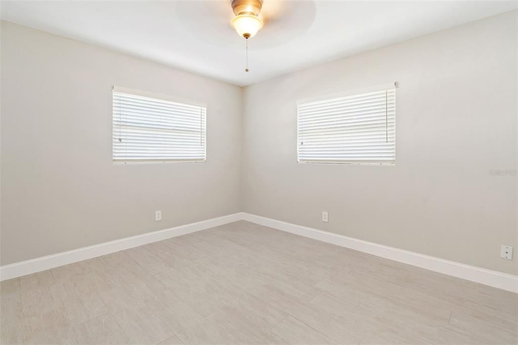 待售: $475,000 (3 贝兹, 2 浴室, 1407 平方英尺)