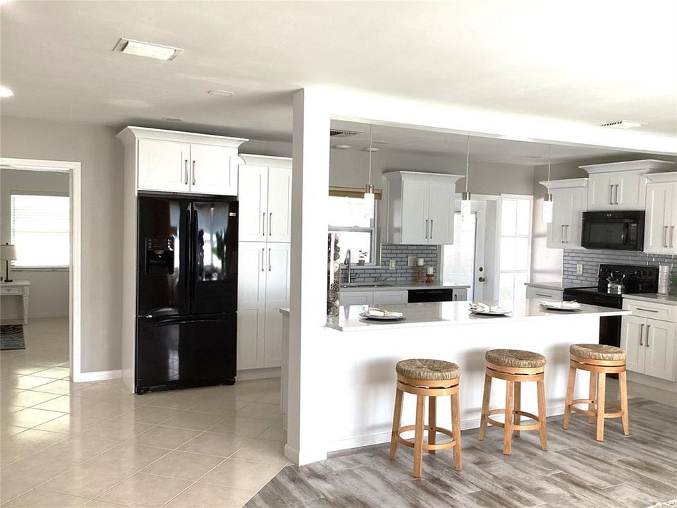 待售: $475,000 (3 贝兹, 2 浴室, 1407 平方英尺)