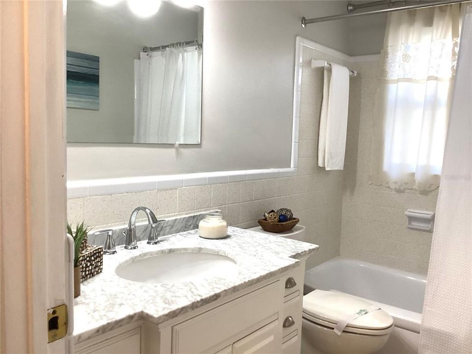 待售: $475,000 (3 贝兹, 2 浴室, 1407 平方英尺)