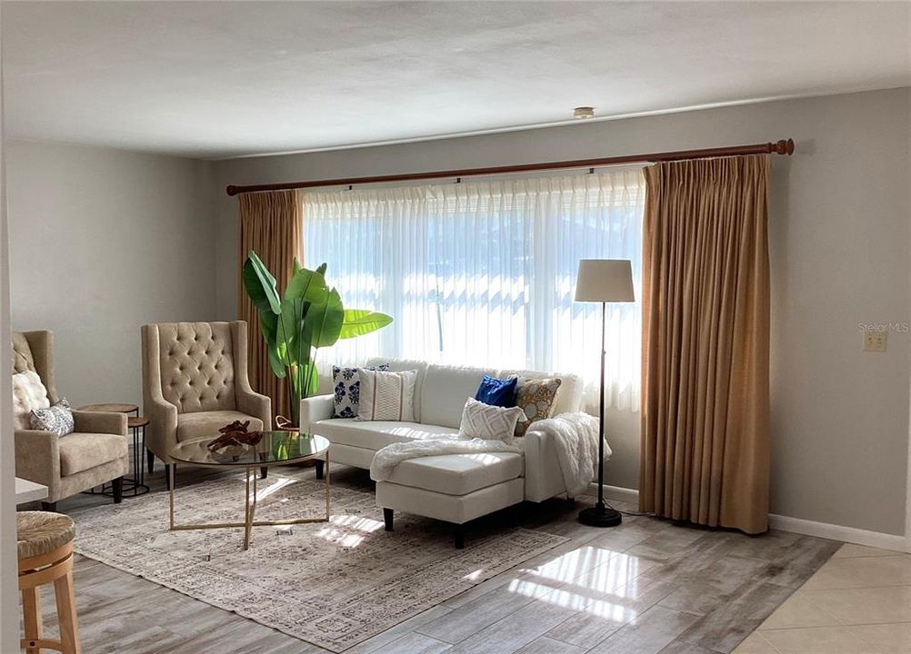 待售: $475,000 (3 贝兹, 2 浴室, 1407 平方英尺)