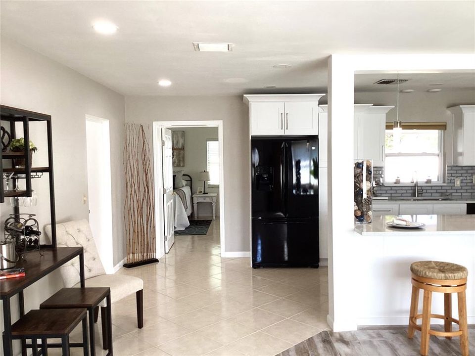 待售: $475,000 (3 贝兹, 2 浴室, 1407 平方英尺)