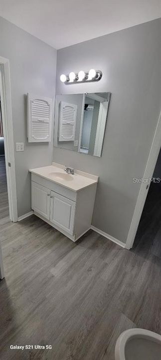 出租: $2,000 (3 贝兹, 2 浴室, 942 平方英尺)