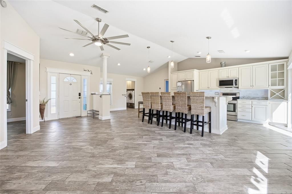 待售: $309,999 (3 贝兹, 2 浴室, 1347 平方英尺)