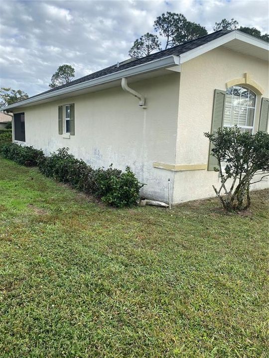 出租: $1,900 (3 贝兹, 2 浴室, 1604 平方英尺)