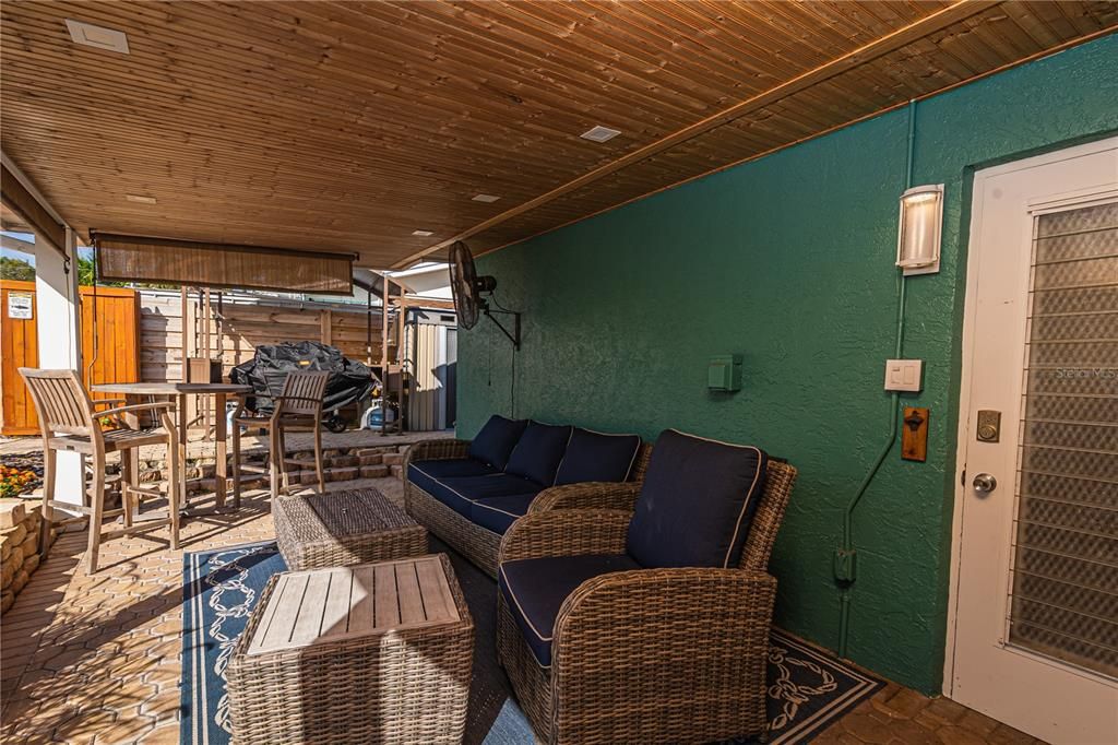 For Sale: $1,350,000 (3 beds, 3 baths, 2397 Square Feet)