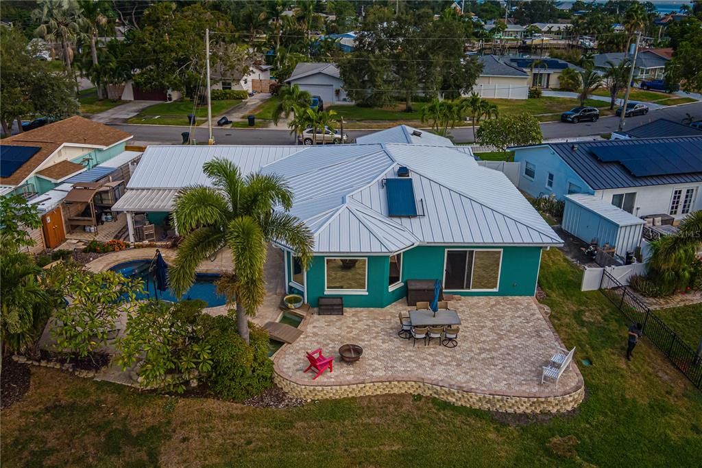 For Sale: $1,350,000 (3 beds, 3 baths, 2397 Square Feet)